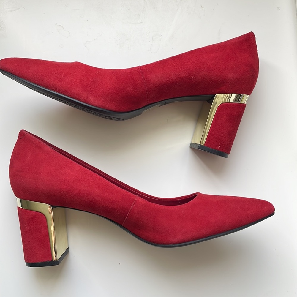 🆕DKNY Elie Mid Pointed Toe Classic Pumps Red & Gold Block Heel - Size 6 (36)